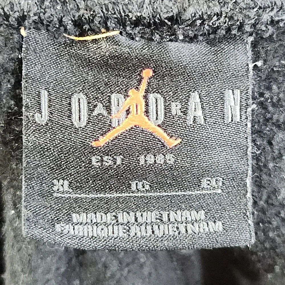 Jordan Shorts Mens XL Black 6